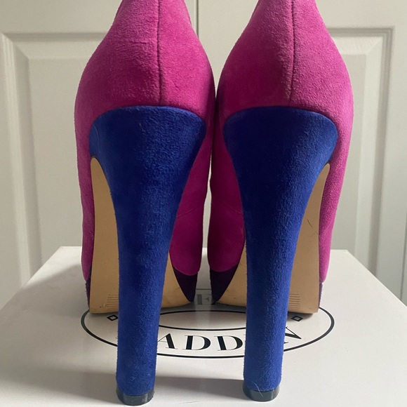 Steve Madden Radiccal Purple Multi Heels ✨ - Picture 5 of 8
